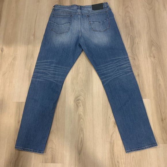 Robert Graham faded jeans 35W - Picture 2 of 6